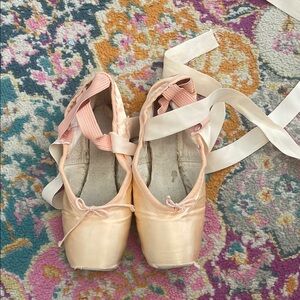 Pink Ballet Pointe Shoes - Used